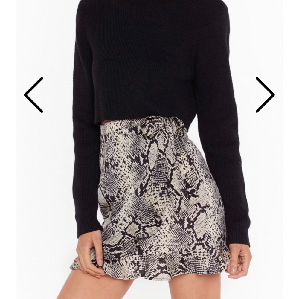 Black/gray snake print wrap skirt from Nasty Gal.